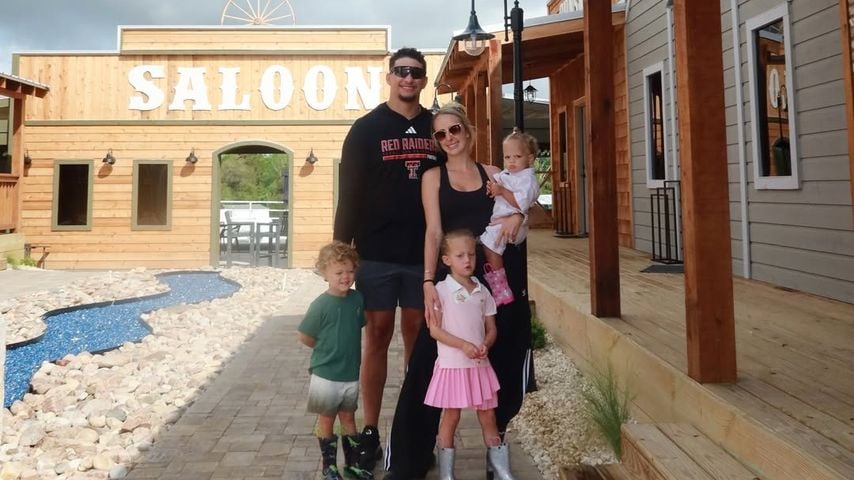 Patrick Mahomes genießt Wochenende auf Farm mit Familie