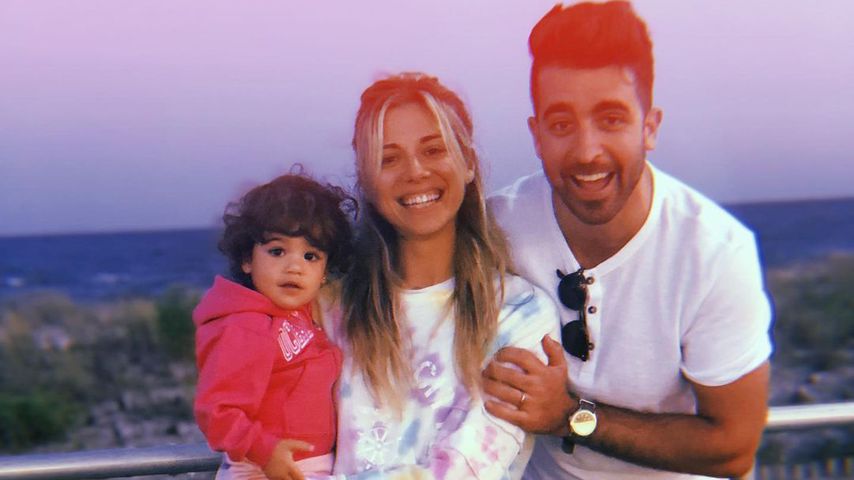 Christina Perri und Paul Costabile mit ihrer Tochter
