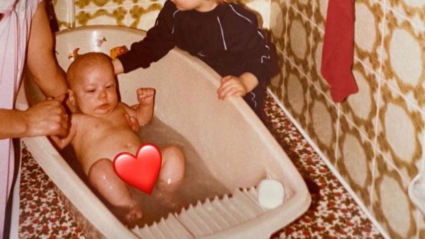 Paul Janke als Baby mit seiner Mama und seiner Schwester Anna
