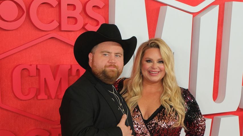 Paul Walter Hauser und Amy Elizabeth Boland, 2024