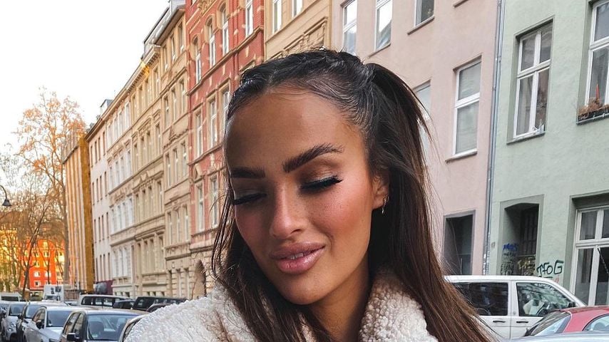 Paulina Ljubas mit ihrem Hund Ghost