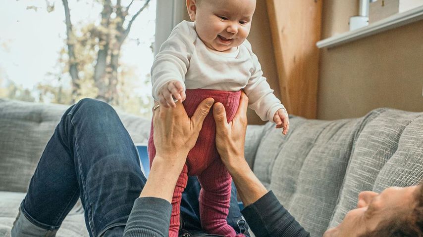 Peer Kusmagk mit seiner Tochter Yoko