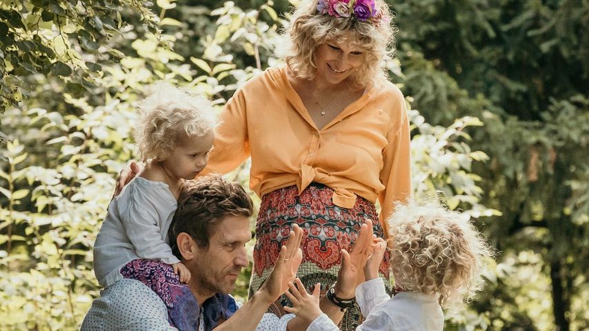 Peer und Janni Kusmagk mit ihren Kindern