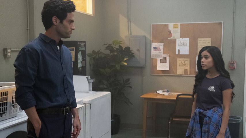Penn Badgley und Jenna Ortega in "You"