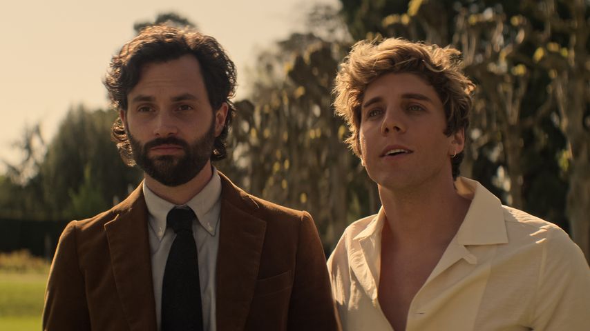 Penn Bedgley und Lukas Gage in "You"