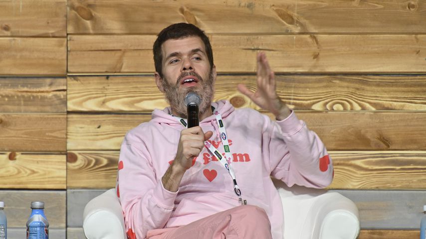 Perez Hilton, Blogger
