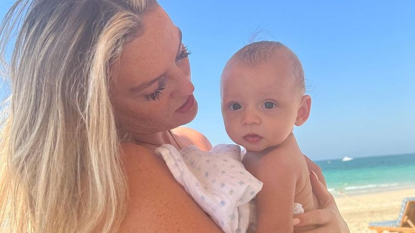 Sängerin Perrie Edwards mit ihrem Sohn Axel