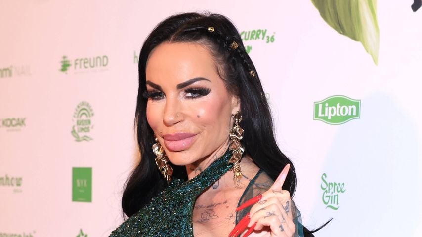 Gina-Lisa Lohfink bei Julian F.M. Stoeckels Dschungelparty im JW Marriott Berlin