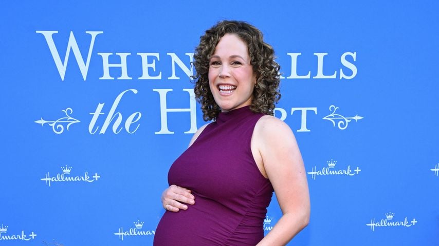 "Unsere kleine Stadt – Die Coal Valley Saga"-Hauptdarstellerin Erin Krakow bei der Staffelpremiere, März 2026