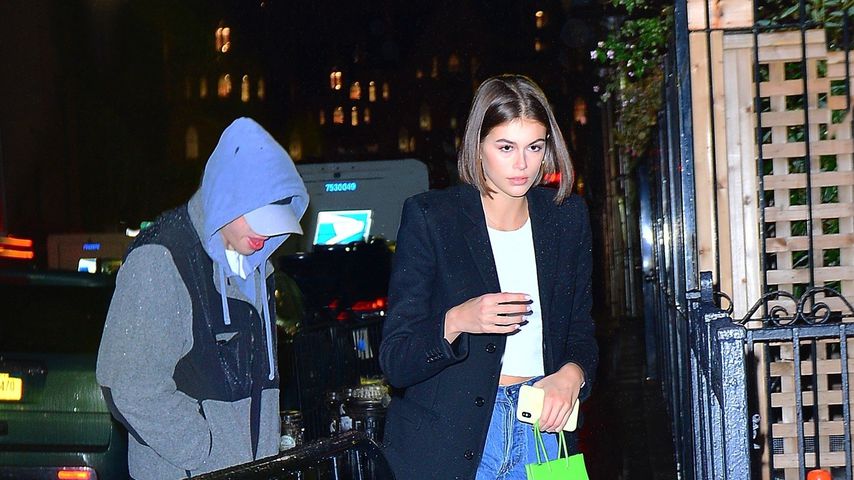 Peter Davidson und Kaia Gerber