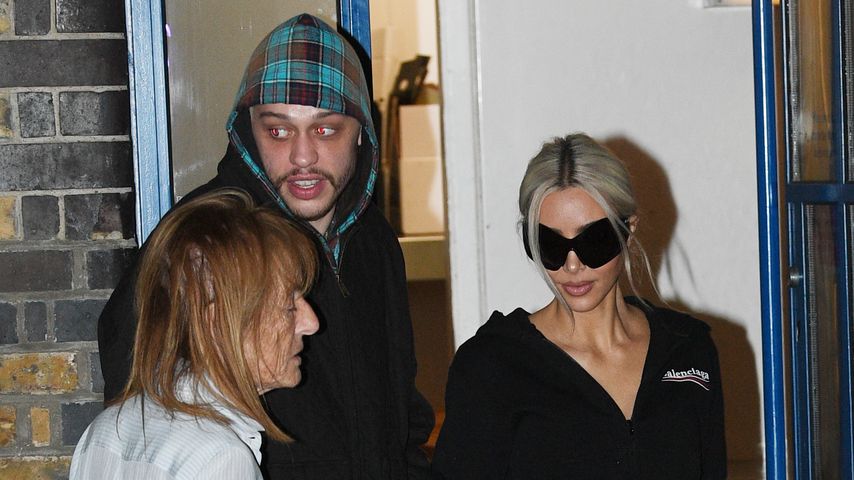 Pete Davidson und Kim Kardashian im Londoner Café