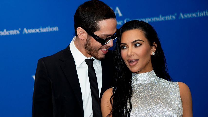 Ließ sich Pete Davidson Initialen von Kims Kids tätowieren?