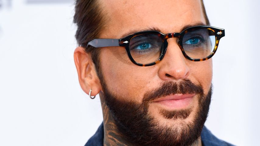 Pete Wicks, Autor