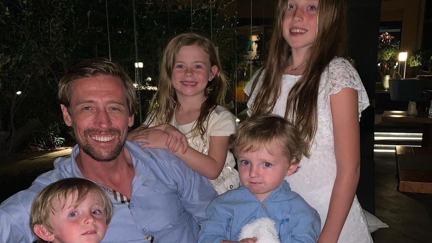 Peter Crouch mit seinen Kindern Johnny, Jack, Liberty und Sophia
