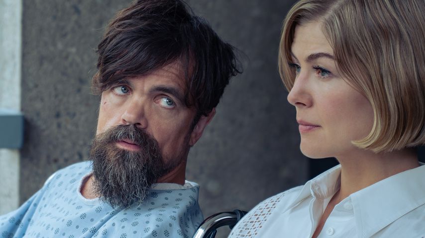 Peter Dinklage und Rosamund Pike in "I Care a Lot"