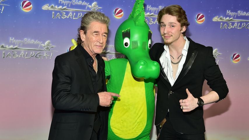Peter Maffay mit seinem Sohn Yaris bei der "Happy Birthday Tabaluga"-Premiere