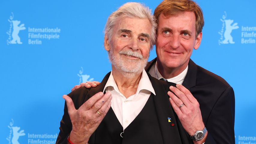 Peter Simonischek mit Regisseur Lars Kraume bei der Berlinale 2023