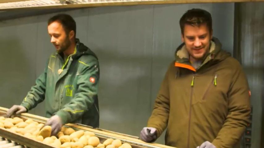 Bauer Peter und Bauernreporter Ralf