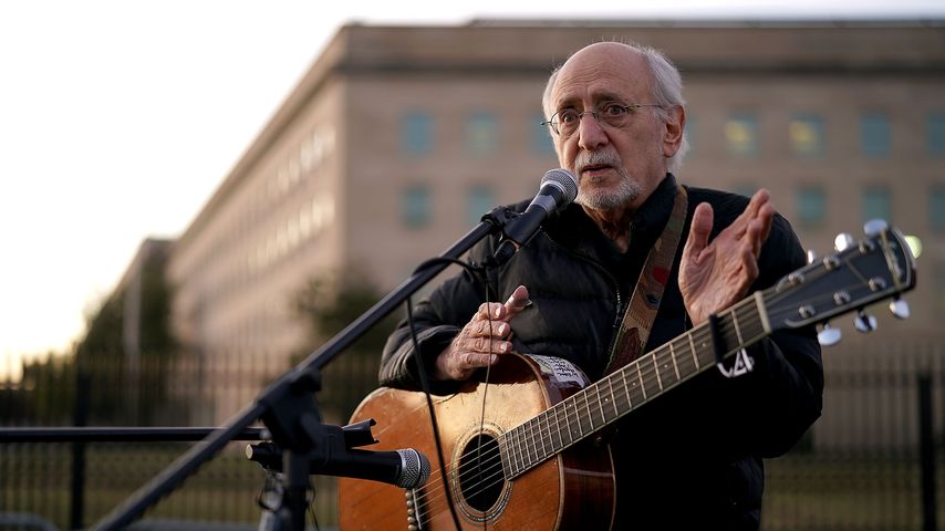 Folk-Pop-Sänger Peter Yarrow stirbt mit 86 Jahren an Krebs