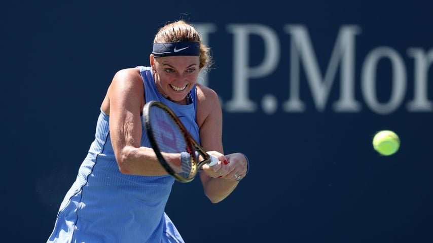 Früherer Tennisstar Petra Kvitova begrüßt Zwillingsmädchen