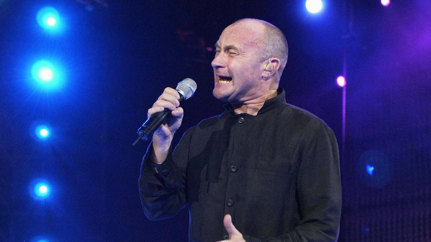Phil Collins bei einem Konzert in Paris im Juni 2004