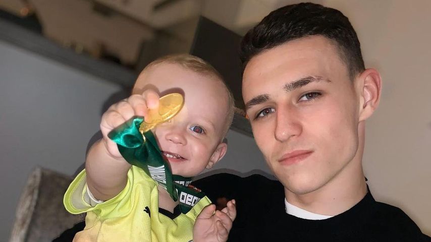Phil Foden mit seinem Sohn Ronnie