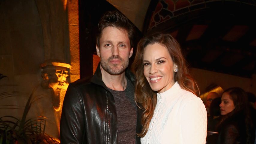 Philip Schneider und Hilary Swank im Februar 2019