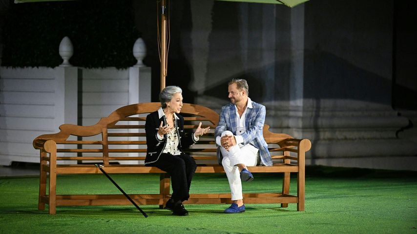 Philipp Hochmair und Daniela Ziegler bei einer Probe zu "Jedermann" auf dem Domplatz in Salzburg, 15. Juli 2026.