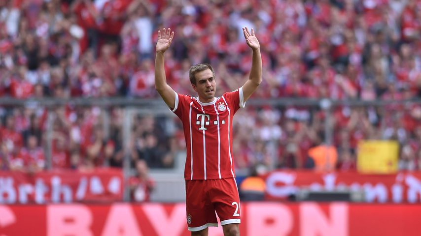 Smoking-Pflicht: Philipp Lahm ist kein Red-Carpet-Fan!
