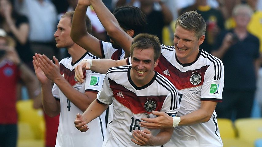 Buddy-Grüße aus Chicago: Schweini gratuliert Philipp Lahm!