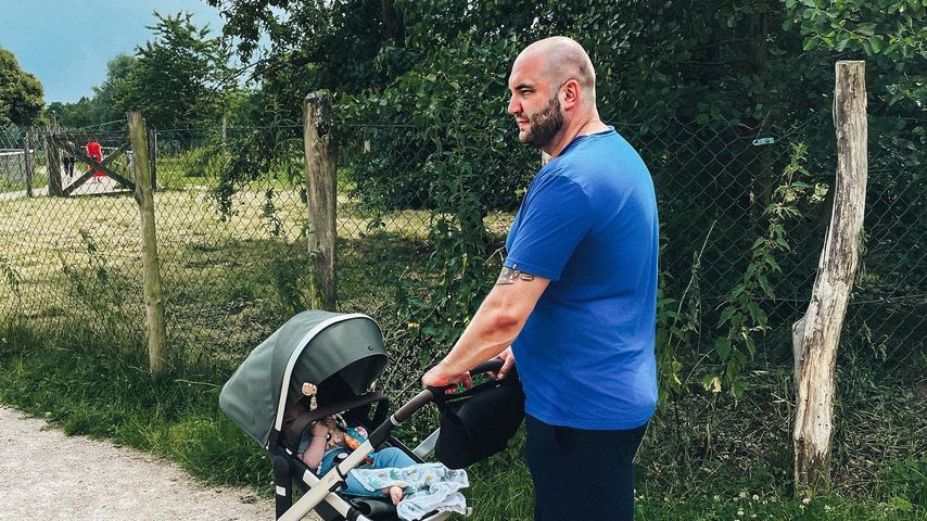 Philipp von "Hochzeit auf den ersten Blick" mit seinem Sohn