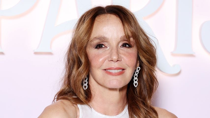 "Emily in Paris"-Star fordert mehr Humor von den Franzosen