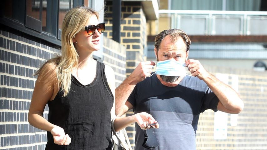 Phillipa Coan und Jude Law in London