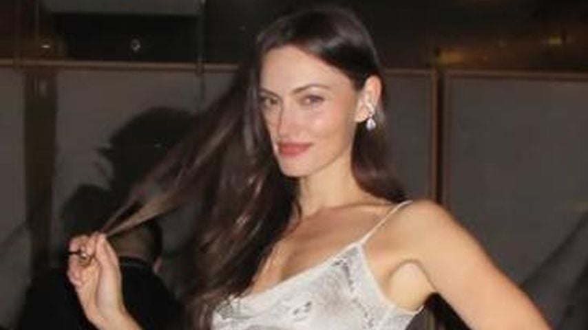 Fotos zeigen: Phoebe Tonkin hat offenbar heimlich geheiratet