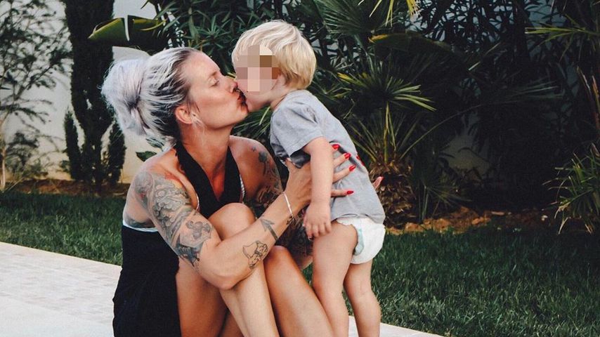 Darum zeigt "Krass Schule"-Pia Tillman Sohn nicht im Netz!