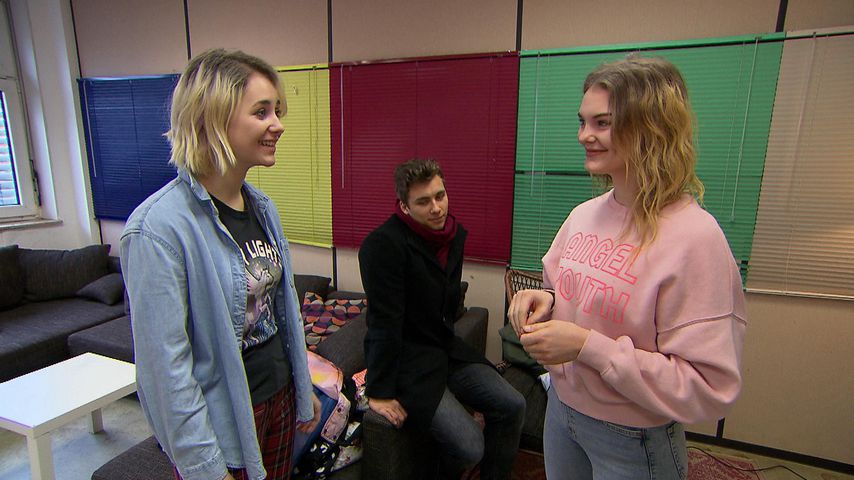 Pia Trümper, Tim Karbowski und Laura Hink bei "Berlin - Tag & Nacht"