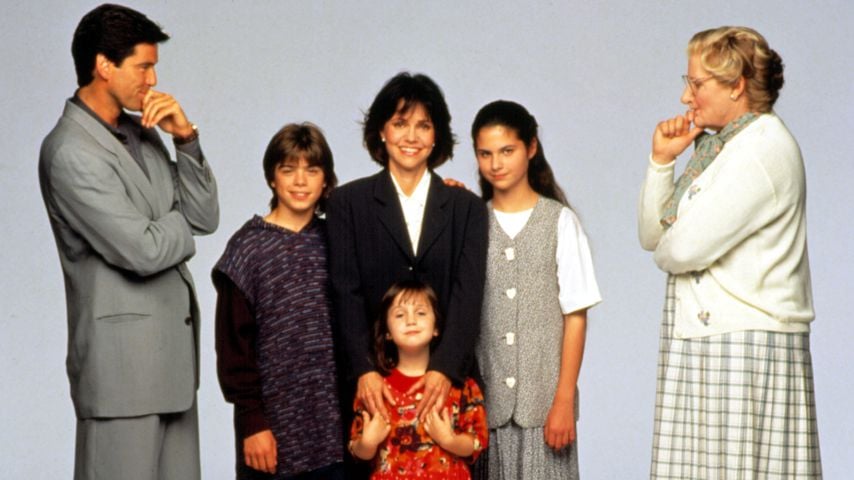 Pierce Brosnan, Matthew Lawrence, Sally Field, Mara Wilson, Lisa Jakub und Robin Williams