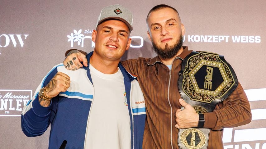 Pietro Lombardi und Eugen Lopez bei der Pressekonferenz zum Promi-Boxen Fame Fighting 3 in Essen