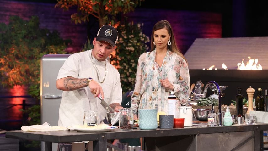 Pietro Lombardi und Laura Wontorra bei "Grill den Henssler" im August