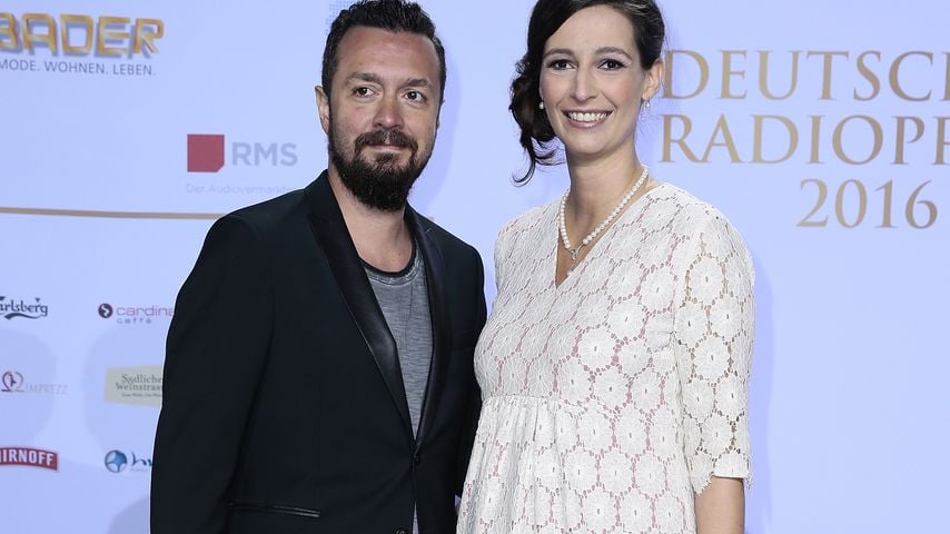 Pinar Atalay mit ihrem Mann beim Deutschen Radiopreis 2016
