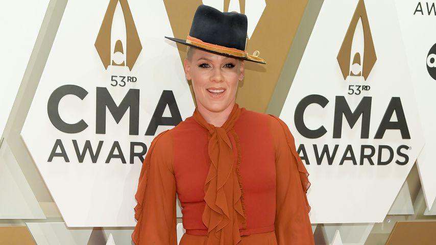 Pink bei den Country Music Association Awards 2019