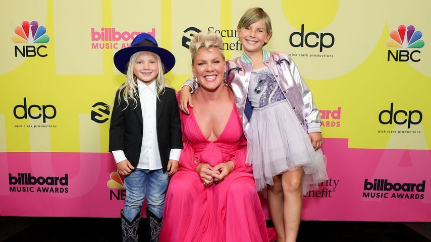 Pink mit ihren beiden Kindern Jameson und Willow, Mai 2021