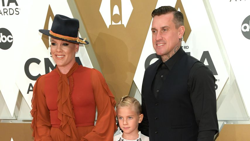 Wie die Mama: Pink mit Tochter im Partnerlook auf Red Carpet