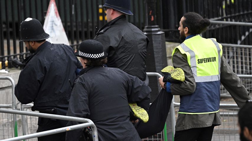 Demonstrant während König Charles' Krönung