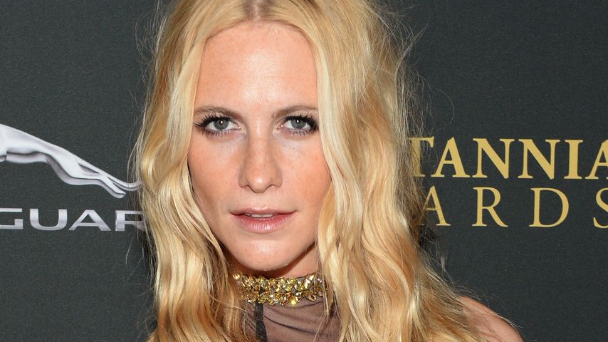 Schwangere Poppy Delevingne zeigt ihren Babybauch bei Brunch