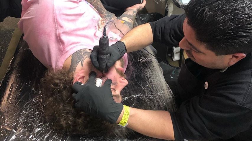Post Malone und Tattoo-Artist Ruben Reza