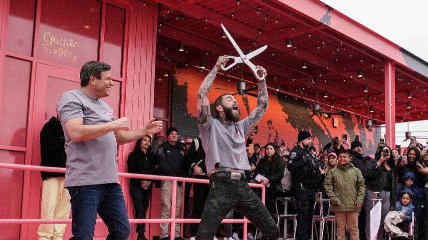 Post Malone bei der Eröffnungszeremonie seines Restaurants