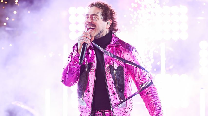 Nach schwerem Sturz: Post Malone tanzt wieder auf der Bühne!