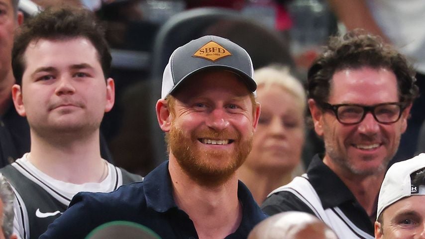 Prinz Harry taucht plötzlich solo beim NBA-Finalspiel auf