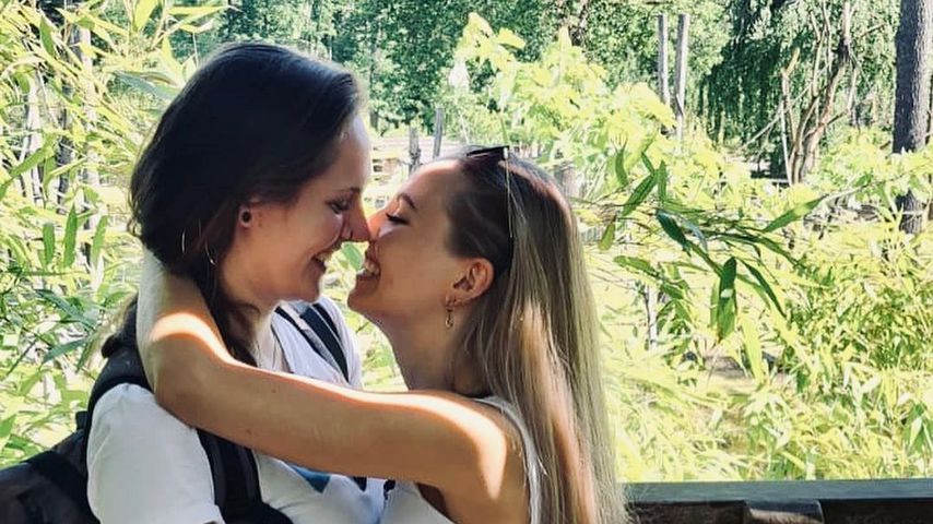 "Princess Charming"-Kandidatin Tabea mit ihrer Freundin